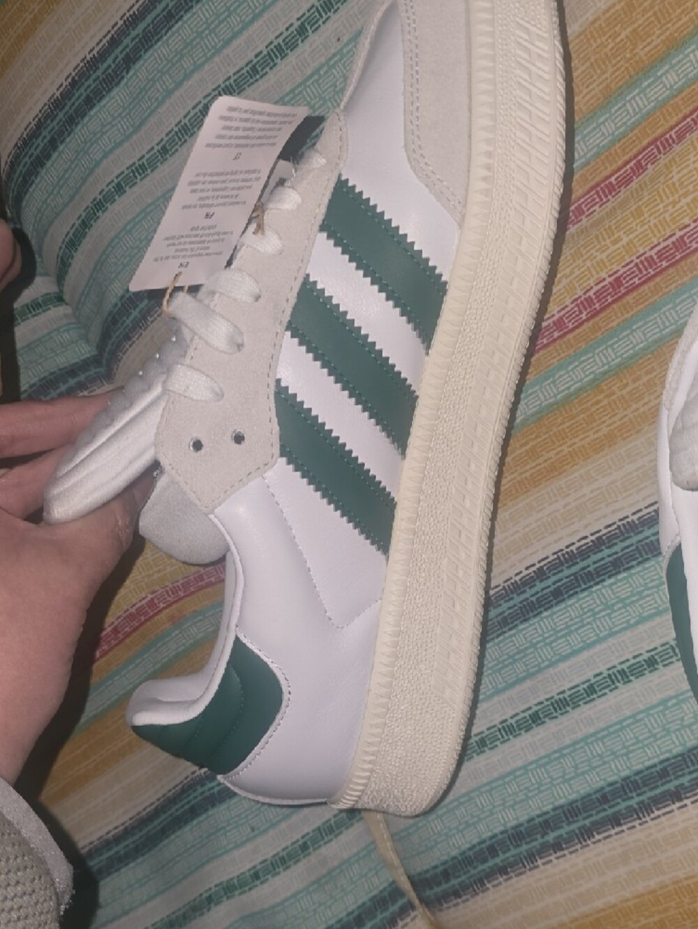 adidas Samba Low-Top Sneakers in White and Green - Picture 5 of 10
